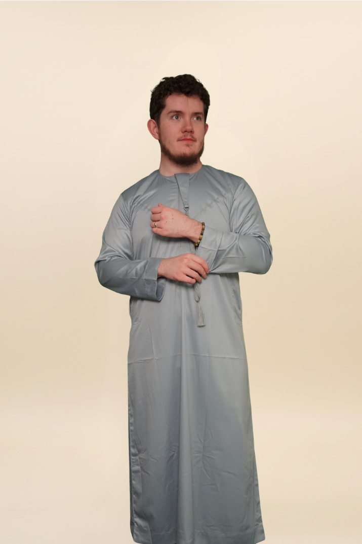 Satin Emirati thobe